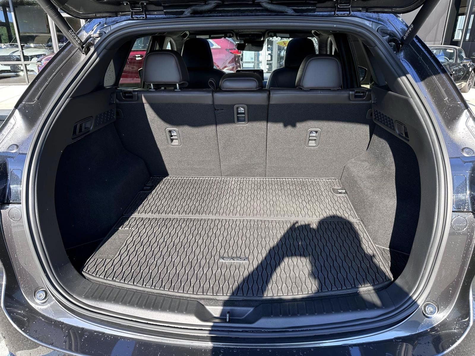 Used 2023 MAZDA CX-5 Signature AWD/4WD image 7