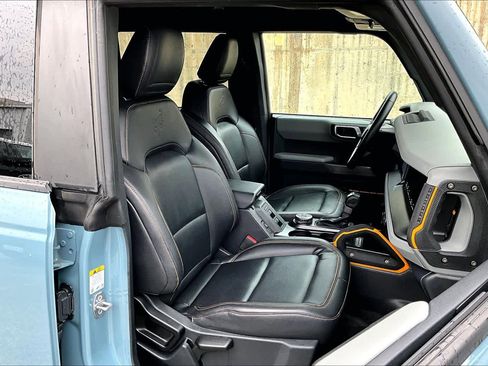 Used 2021 Ford Bronco Badlands image 8