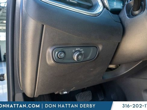 Used 2024 Chevrolet Equinox LT image 16