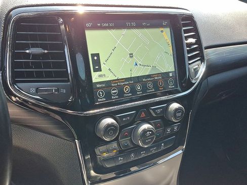 Used 2019 Jeep Grand Cherokee Altitude AWD/4WD image 20