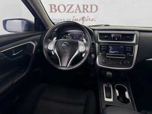 Used 2017 Nissan Altima 2.5 SR w/ Midnight Edition Package FWD image 21