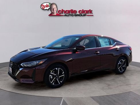 Used 2025 Nissan Sentra SV FWD image 1