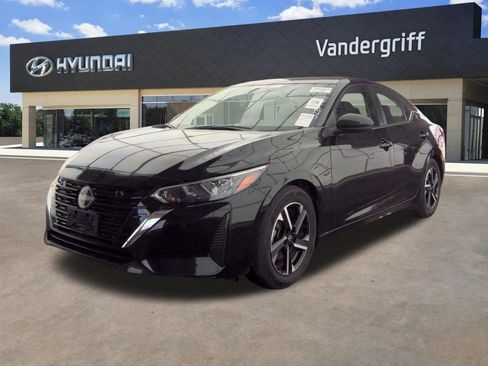 Used 2024 Nissan Sentra SV FWD image 1