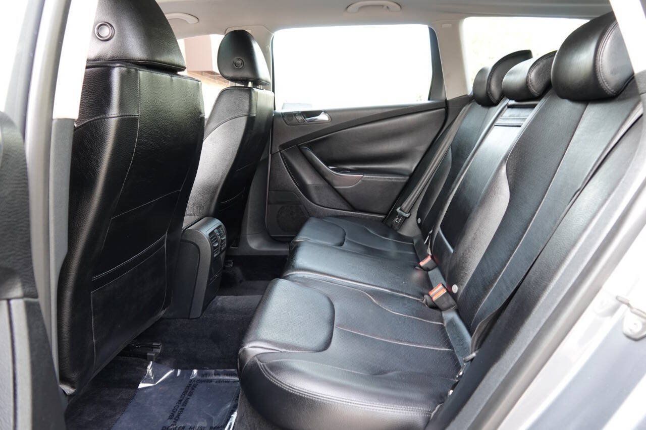 Used 2007 Volkswagen Passat 2.0T FWD image 54