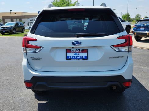 Used 2021 Subaru Forester Premium AWD/4WD image 12