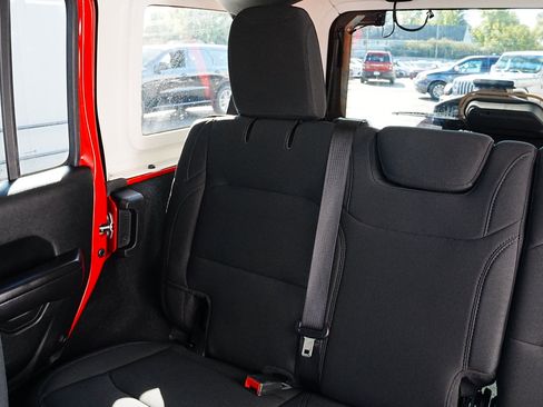 Used 2020 Jeep Wrangler Unlimited Sport S image 15