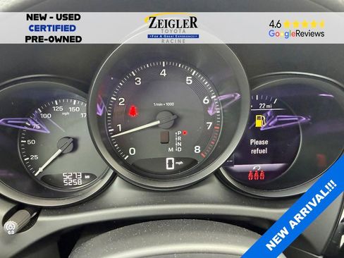 Used 2025 Porsche Macan AWD/4WD image 15