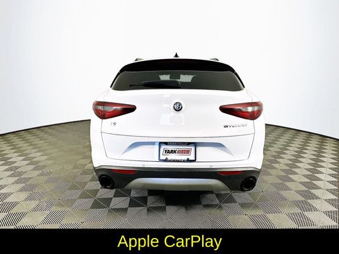 Used 2023 Alfa Romeo Stelvio Ti AWD/4WD image 9