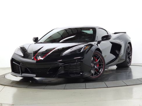 Used 2025 Chevrolet Corvette Z06 w/ Stealth Interior Trim Package RWD image 1