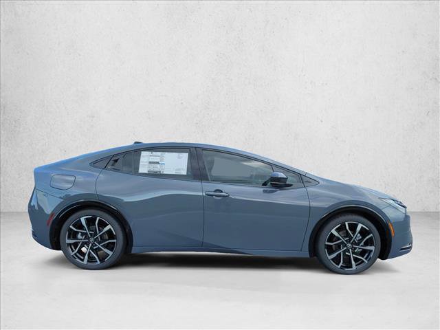 New 2027 Toyota Prius Plug-In Hybrid FWD image 4