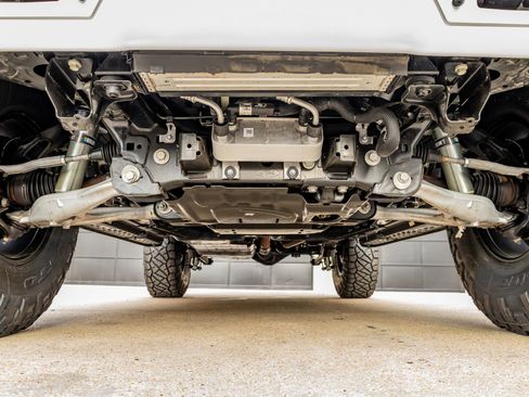 Used 2024 Ford Bronco Badlands image 15