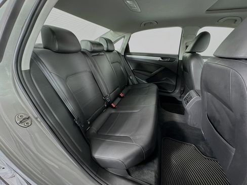 Used 2013 Volkswagen Passat 2.5 SE image 26