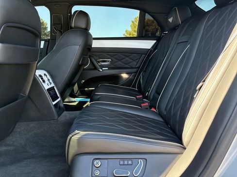 Used 2014 Bentley Flying Spur W12 image 17