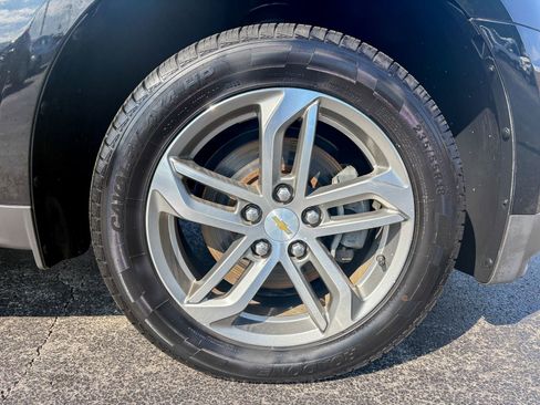 Used 2017 Chevrolet Equinox Premier w/ Enhanced Convenience Package AWD/4WD image 14