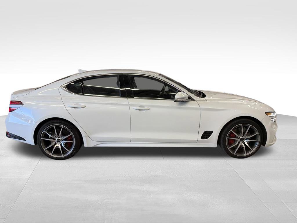 Used 2025 Genesis G70 2.5T RWD image 11
