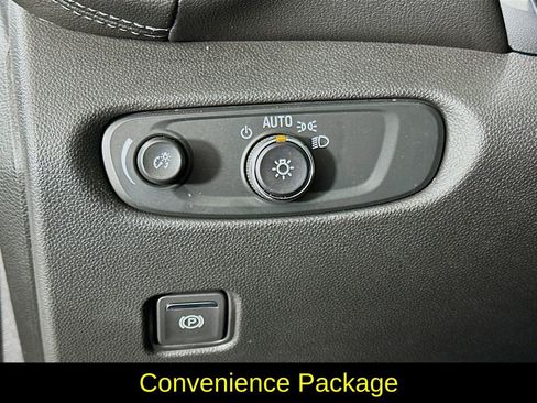 Used 2024 Chevrolet Blazer LT w/ Convenience Package image 15