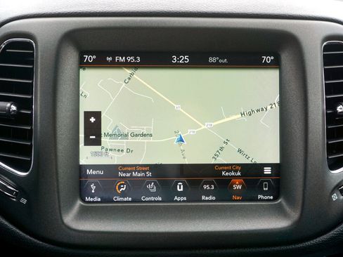 Used 2018 Jeep Compass Trailhawk w/ Leather Interior Group image 14