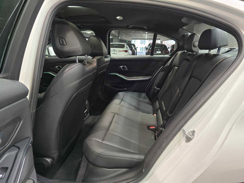 Used 2025 BMW 330i xDrive 330i xDrive w/ Premium Package image 27