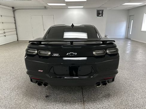 Used 2019 Chevrolet Camaro SS RWD image 7