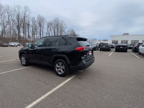 Used 2025 Toyota RAV4 XLE w/ Convenience Package image 11