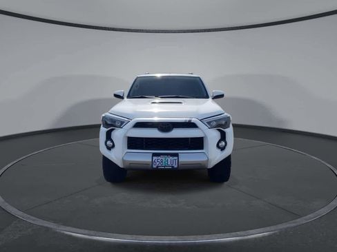 Certified 2017 Toyota 4Runner TRD Off-Road AWD/4WD image 3