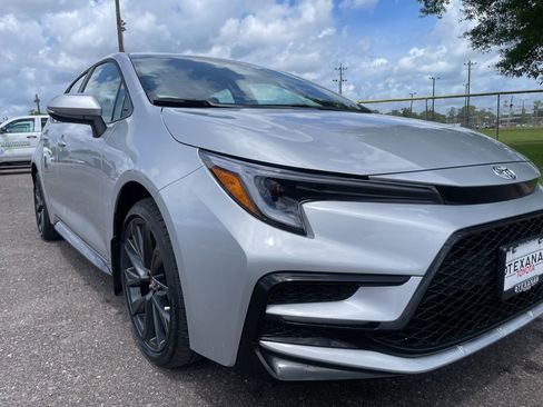 New 2026 Toyota Corolla SE image 9