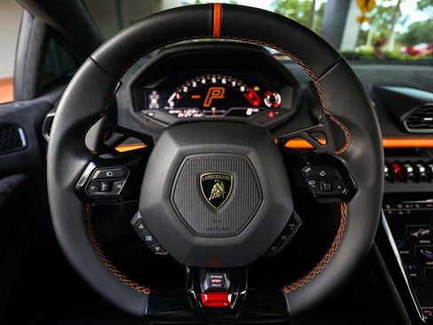 Used 2024 Lamborghini Huracan Sterrato AWD/4WD image 35