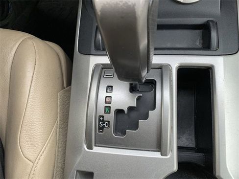 Used 2013 Toyota 4Runner Limited image 24