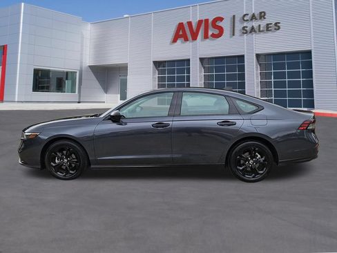 Used 2025 Honda Accord SE image 10
