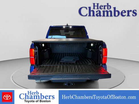 Used 2025 Toyota Tacoma TRD Sport AWD/4WD image 11