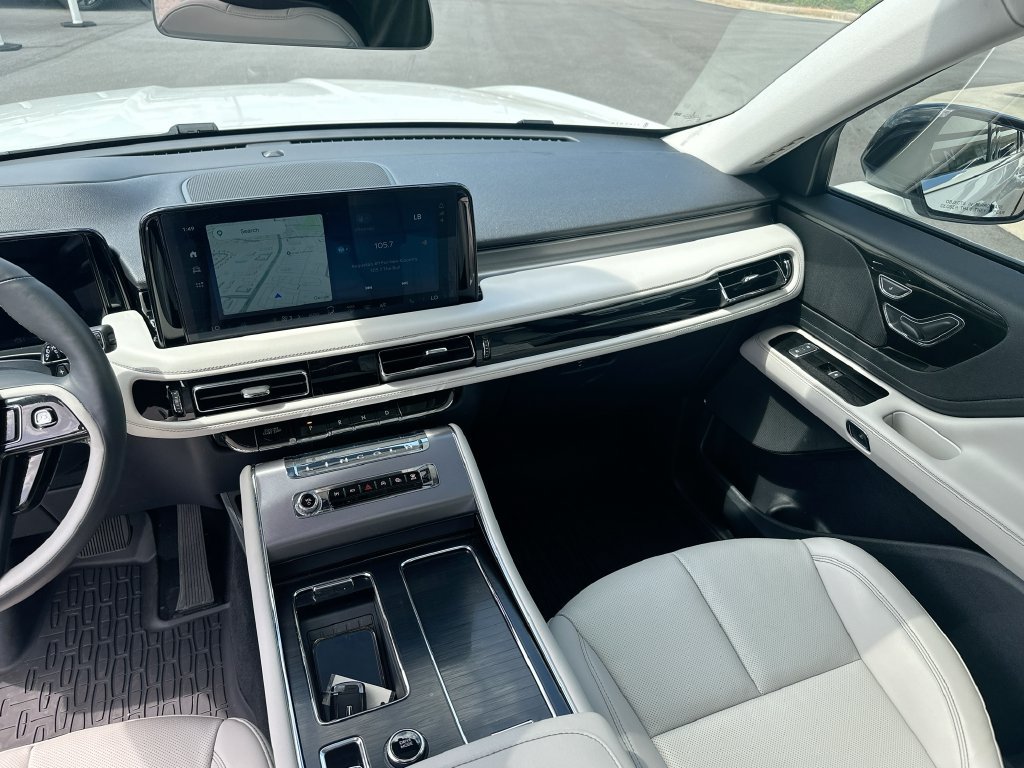 Certified 2026 Lincoln Aviator 2WD image 20