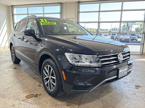 Used 2021 Volkswagen Tiguan S FWD image 4