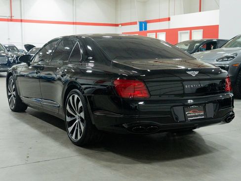 Used 2021 Bentley Flying Spur V8 AWD/4WD image 19