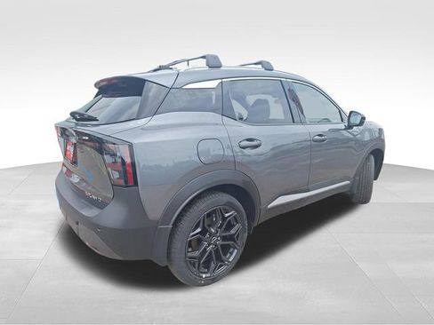 New 2026 Nissan Kicks SR AWD/4WD image 7