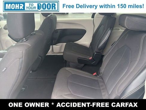 Used 2022 Chrysler Voyager LX FWD image 31