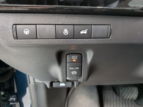 Used 2025 Nissan Murano SL AWD/4WD image 19