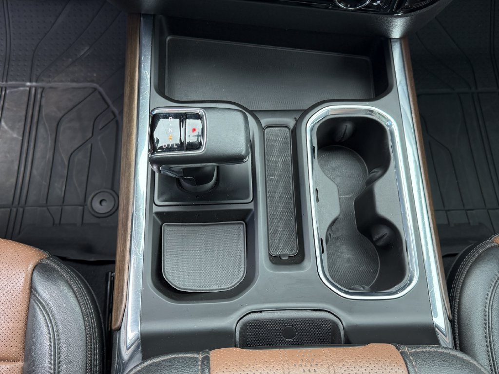 Certified 2023 Chevrolet Silverado 1500 High Country w/ Technology Package AWD/4WD image 26