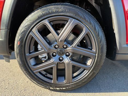 New 2026 Jeep Compass Latitude image 14