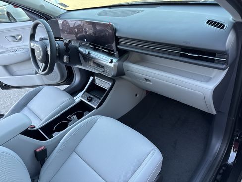 New 2026 Hyundai Kona SEL Premium image 17