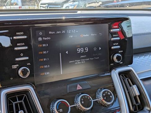 Used 2022 Kia Sorento LX image 24