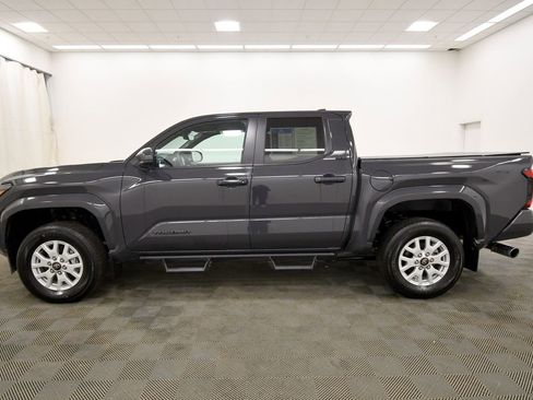 Used 2024 Toyota Tacoma SR5 image 4