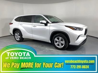 Used 2023 Toyota Highlander L