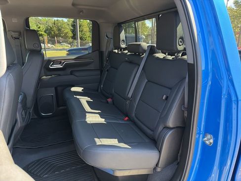 Used 2025 Chevrolet Silverado 1500 LT Trail Boss w/ Convenience Package II AWD/4WD image 21