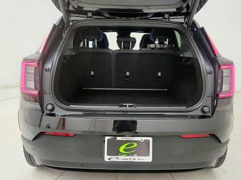 Used 2025 Volvo EX30 Plus w/ Protection Package Premier AWD/4WD image 29