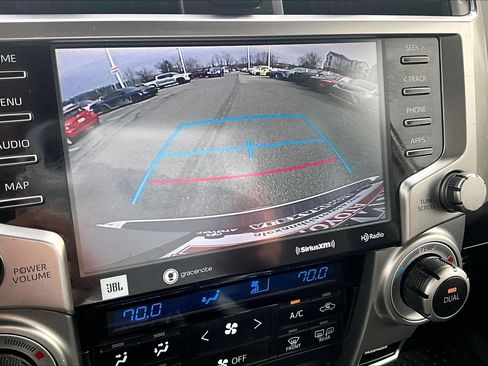 Used 2020 Toyota 4Runner 4WD image 20