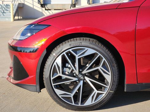 New 2025 Hyundai Ioniq 6 SEL image 5