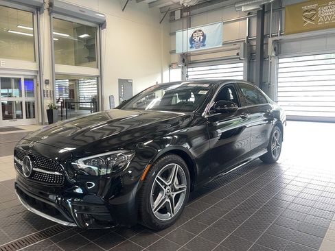 Used 2022 Mercedes-Benz E 350 4MATIC image 3