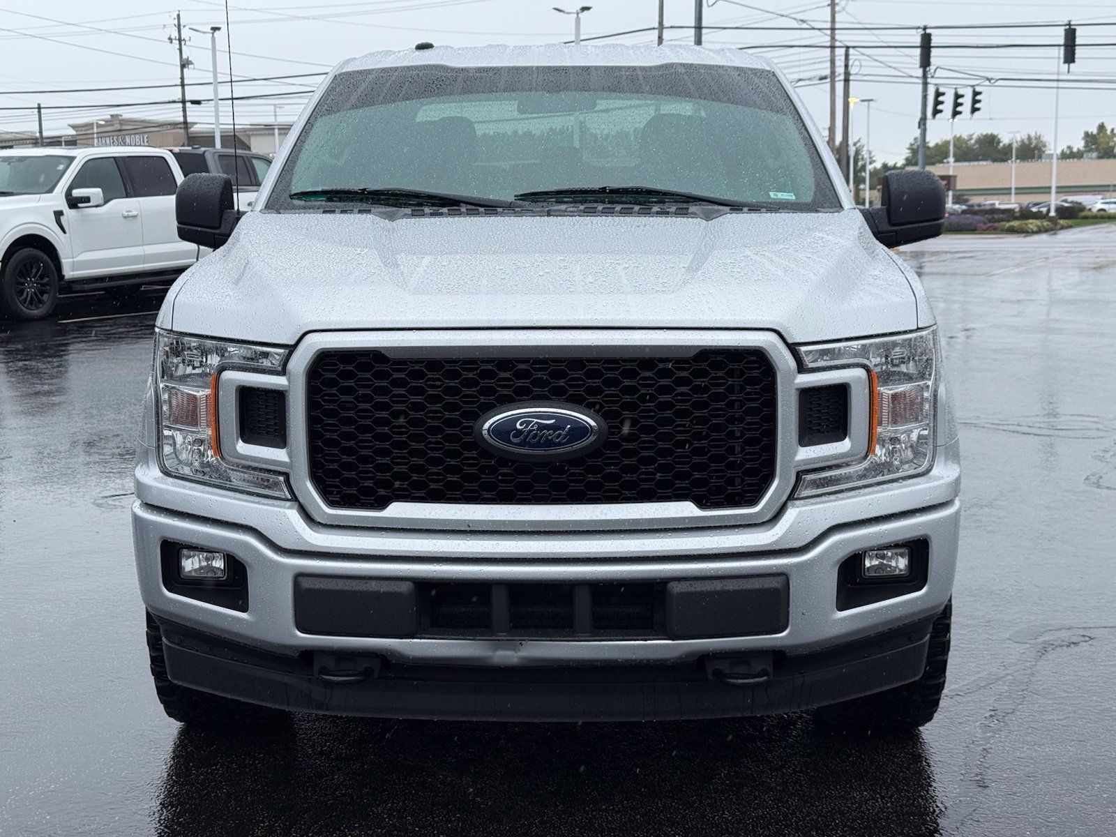 Used 2018 Ford F150 XL w/ Equipment Group 101A Mid AWD/4WD image 9