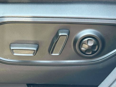 Used 2023 Jeep Grand Cherokee 4WD 4xe w/ Luxury Tech Group II image 16