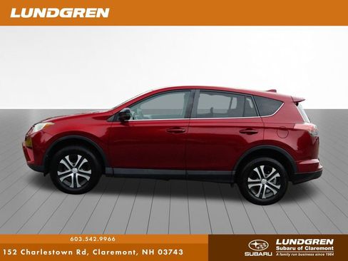 Used 2018 Toyota RAV4 LE w/ All Weather Liner Package AWD/4WD image 31